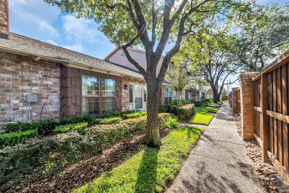 2970 Gessner Rd, Houston, TX 77080 - photo 1