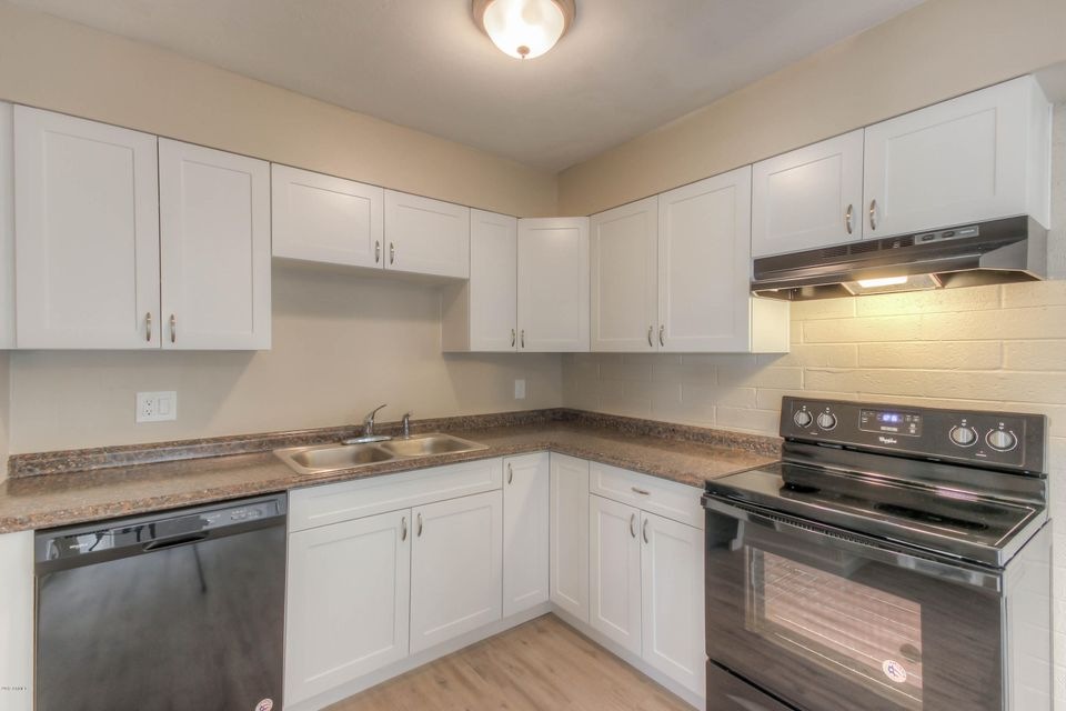 Kitchen (1)-FULL