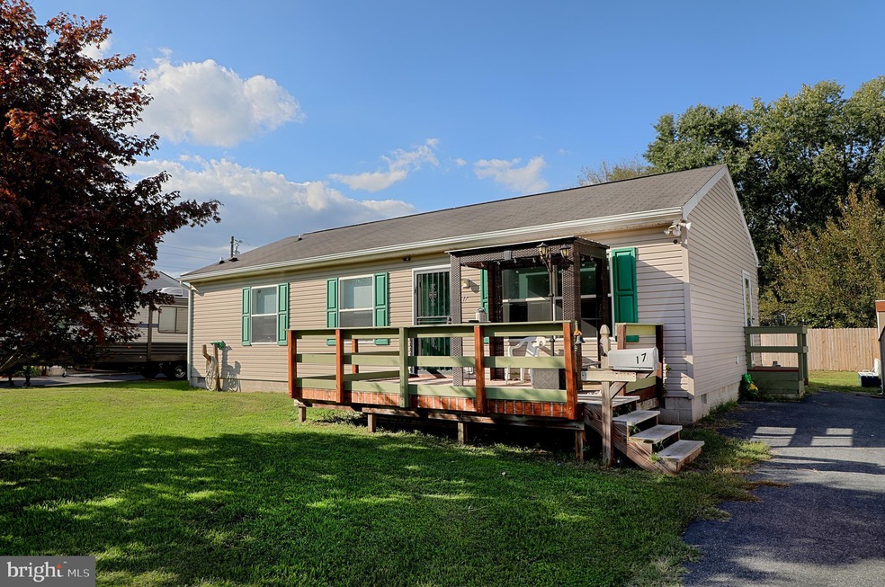 17 Thorpe St, Harrington, DE 19952 - photo 1