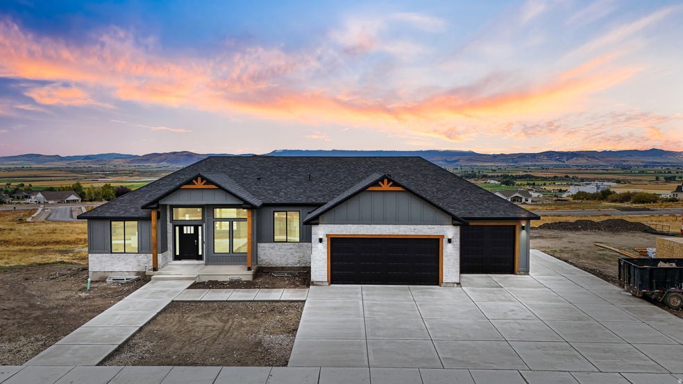 667 Cherry Creek Pkwy unit 23, Richmond, UT 84333 - photo 1