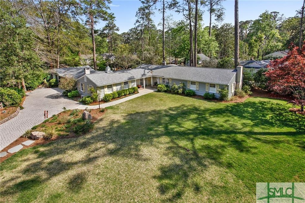 ONE OF A KIND CHARMING ISLE OF HOPE HOME. RARE FIN