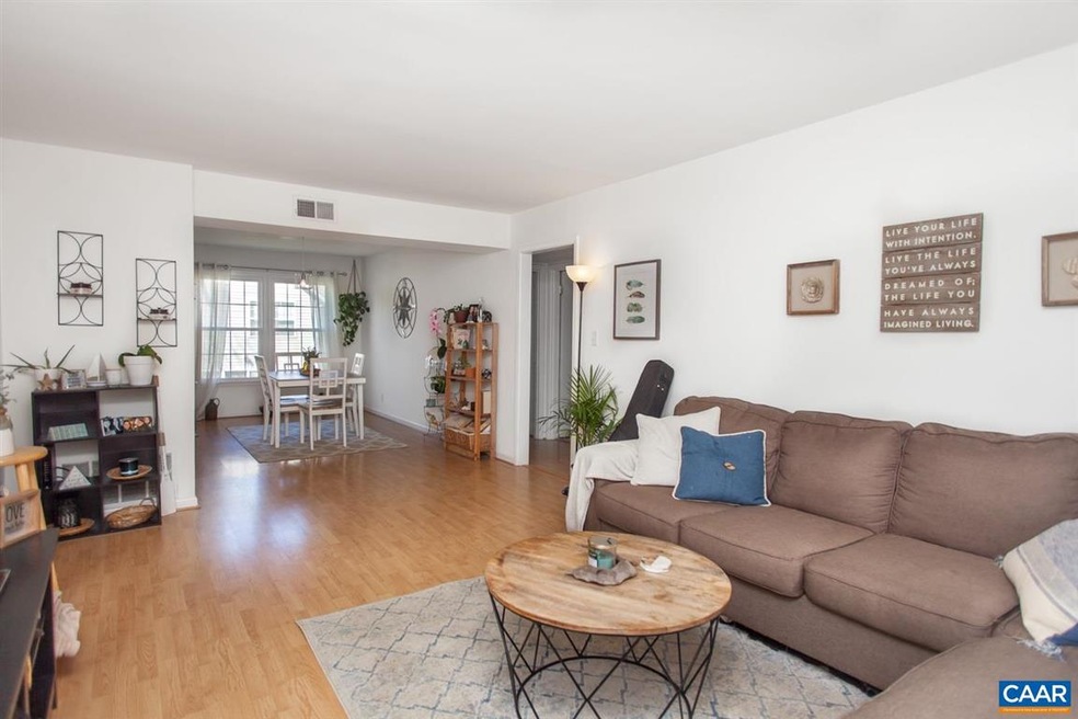 2527 Hydraulic Rd unit 33, Charlottesville, VA 22901 - photo 1