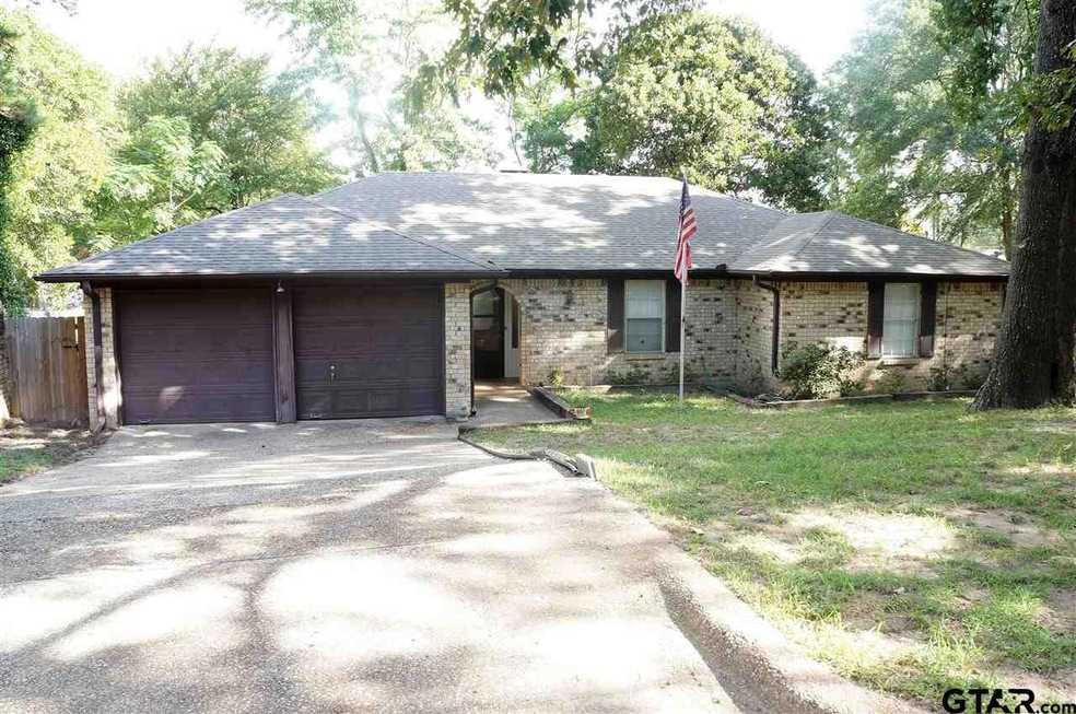 3908 3908 Wakefield Dr, Tyler, TX 75701 - photo 1