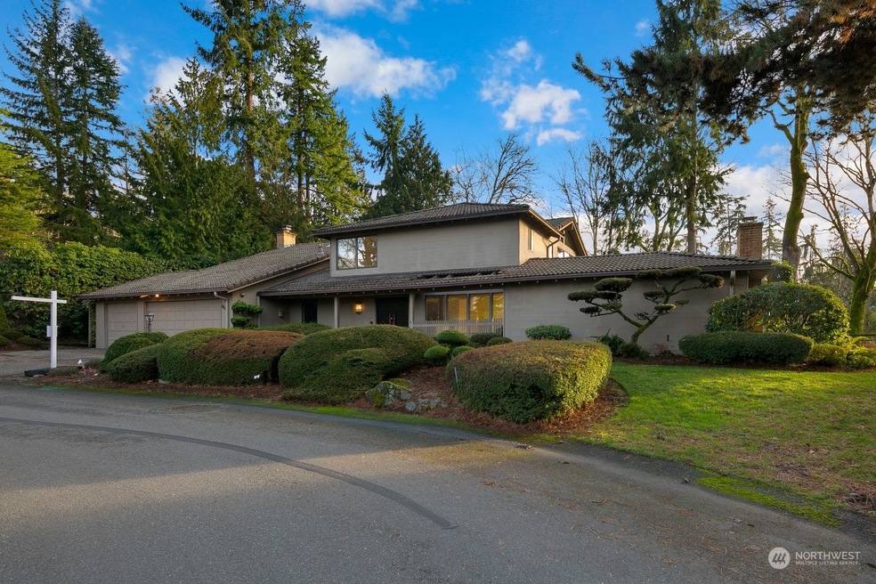 8349 SE 57th St, Mercer Island, WA 98040 - photo 1