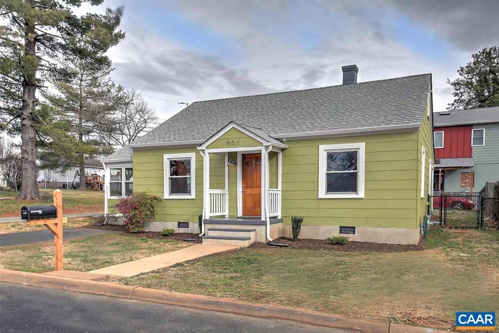 901 Rougemont Ave, Charlottesville, VA 22902 - photo 1
