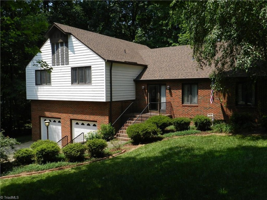 994 Cedar Creek Dr, Asheboro, NC 27205 - photo 1