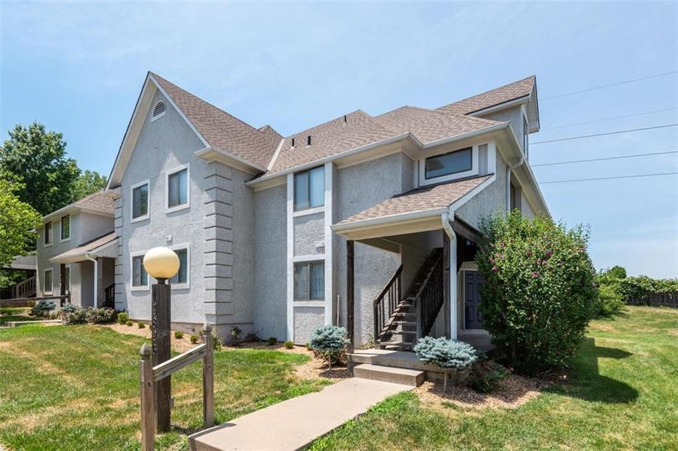 13826 W 58th Terrace unit 4, Shawnee, KS 66216 - photo 1