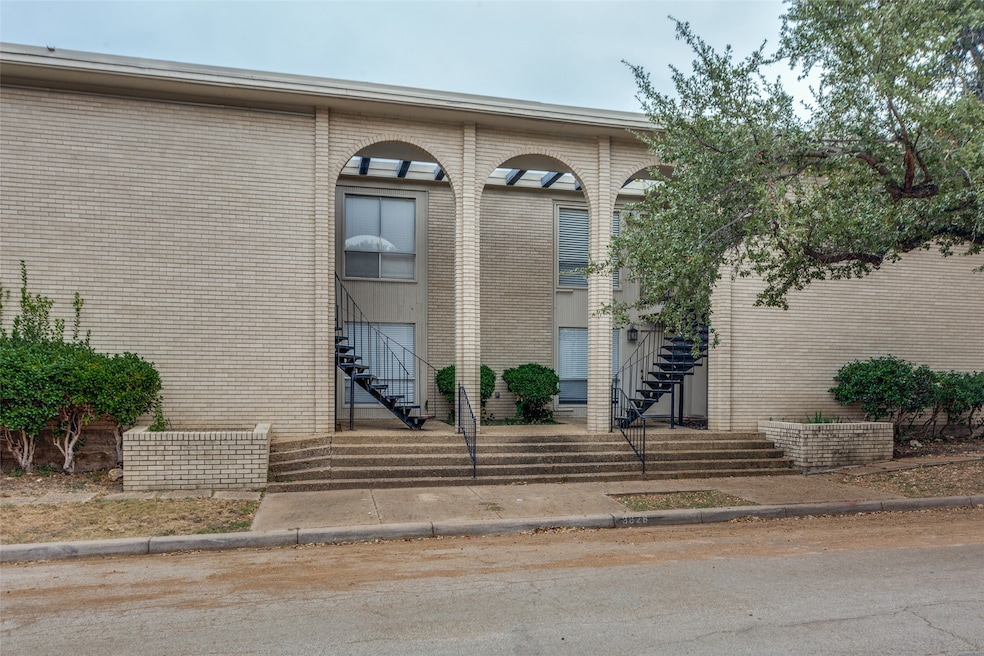3828 W 7th St, Fort Worth, TX 76107 - photo 1