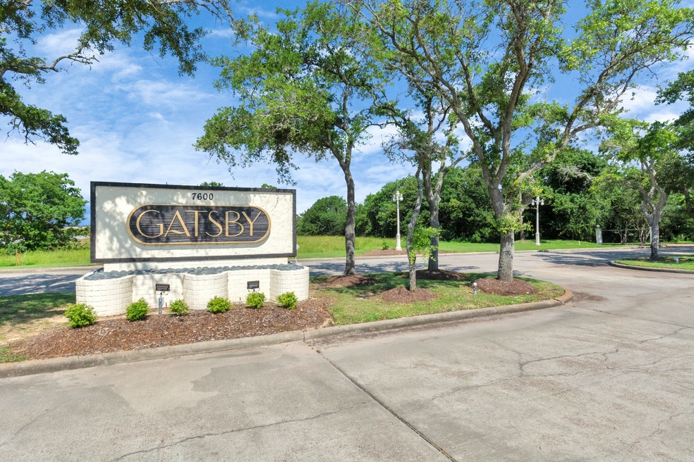 Entrance to property