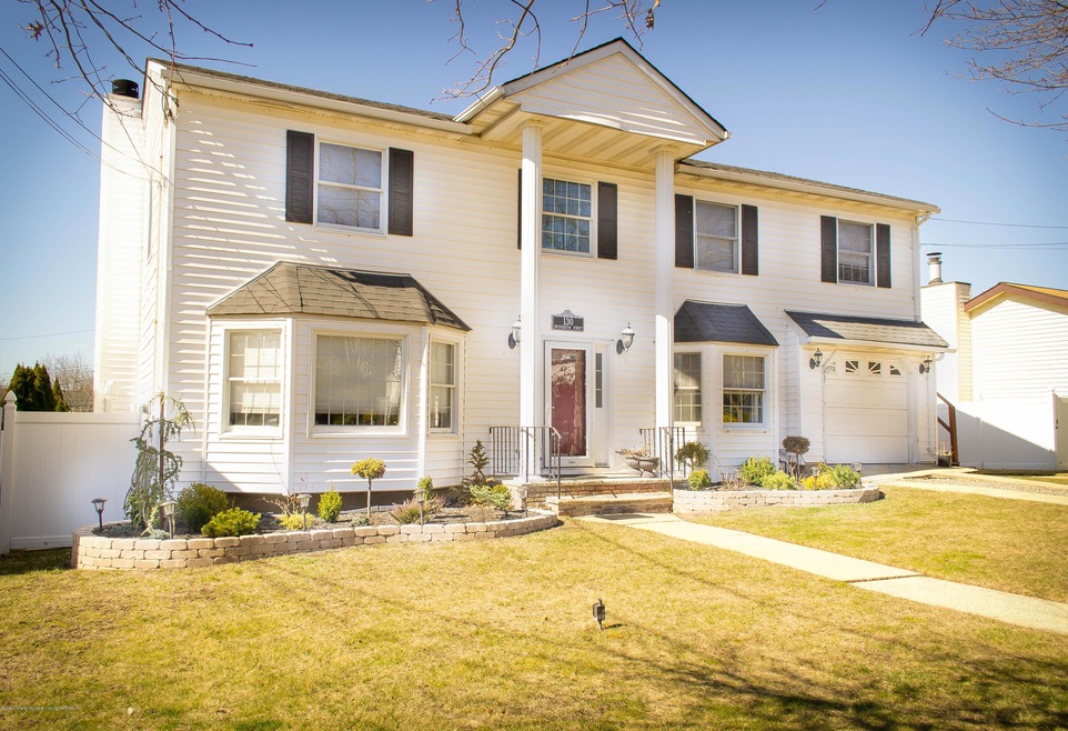 130 Swinnerton St, Staten Island, NY 10307 - photo 1