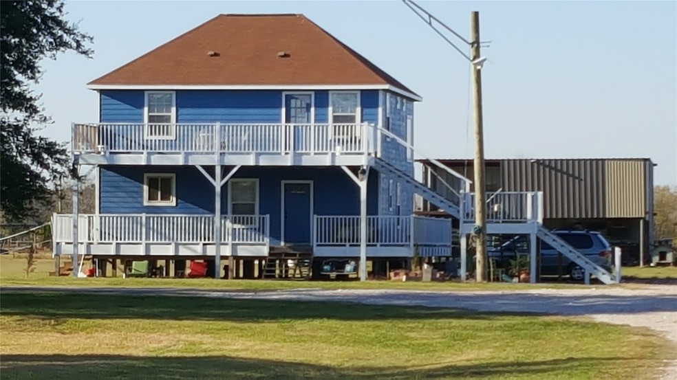 10203 Fm 1462 Rd, Alvin, TX 77511 - photo 1