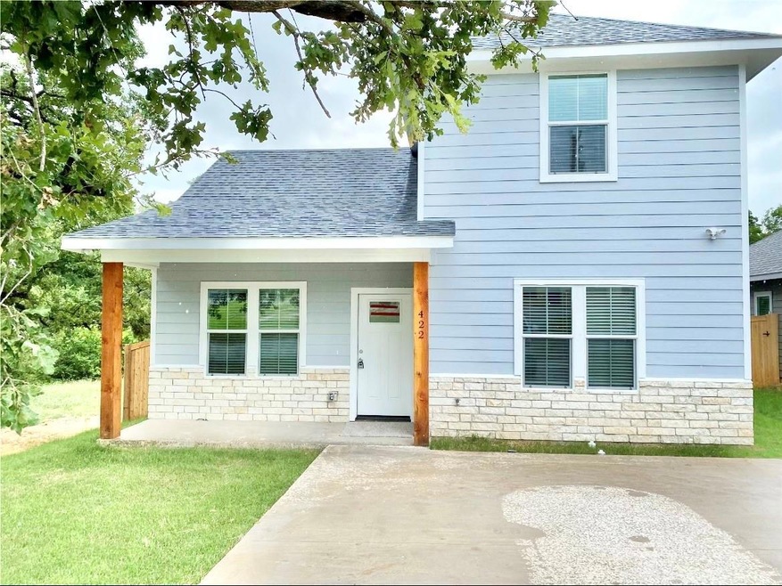 422 W Coffin St, Denison, TX 75020 - photo 1