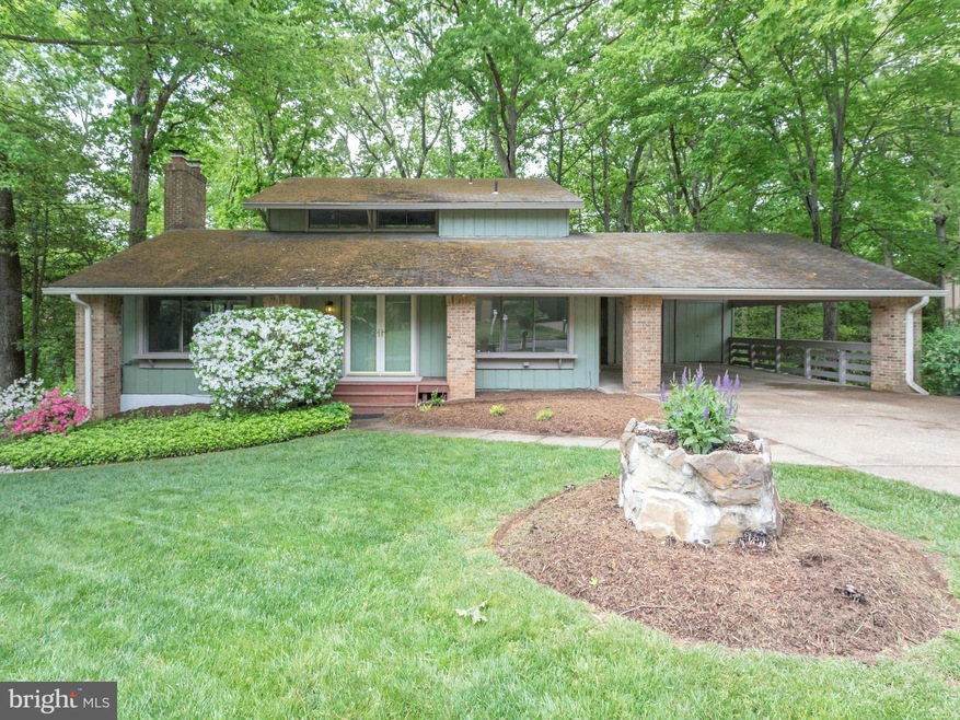 5412 Southport Ln, Fairfax, VA 22032 - photo 1