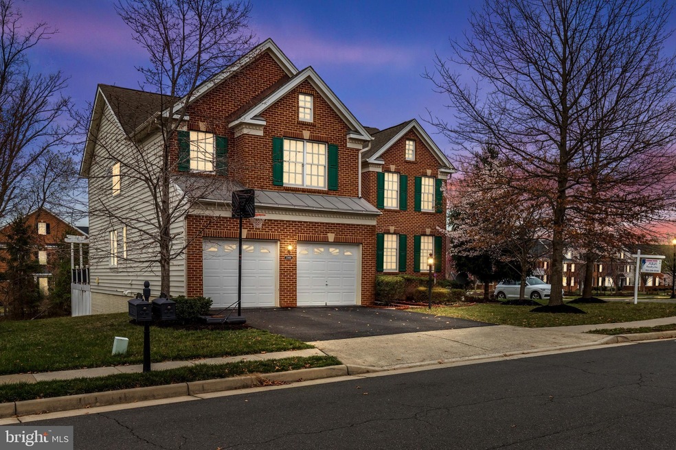23018 Caterham Dr, Ashburn, VA 20148 - photo 1