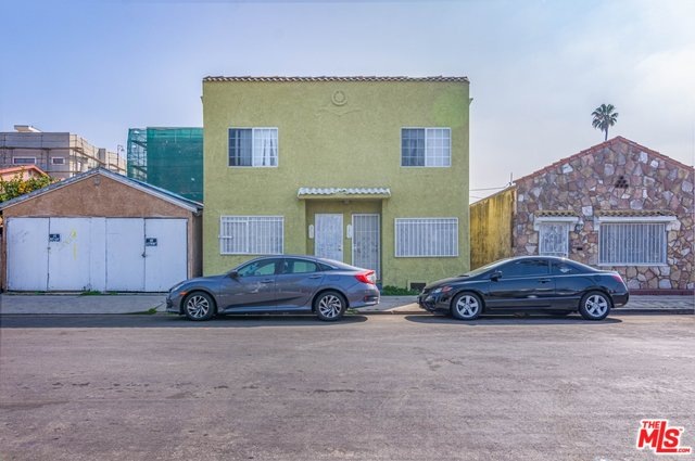 1846 S Longwood Ave, Los Angeles, CA 90019 - photo 1