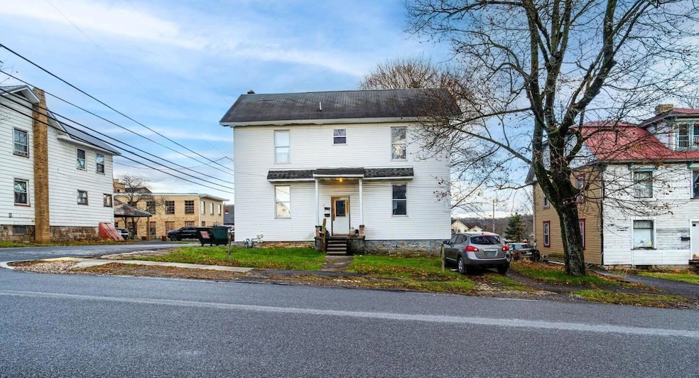 315 Walnut St, Curwensville, PA 16833 - photo 1