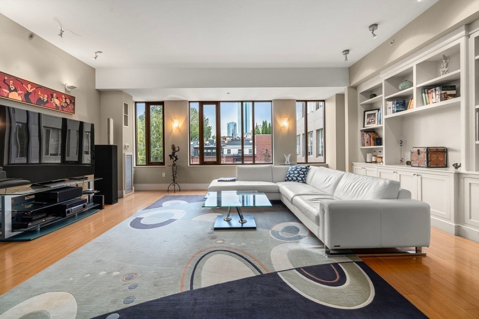 Wilkes Passage unit 330, Boston, MA 02118 - photo 1