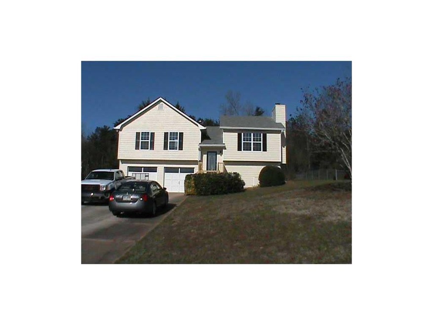 Exterior Front. Split Foyer w/ New Exterior Paint,