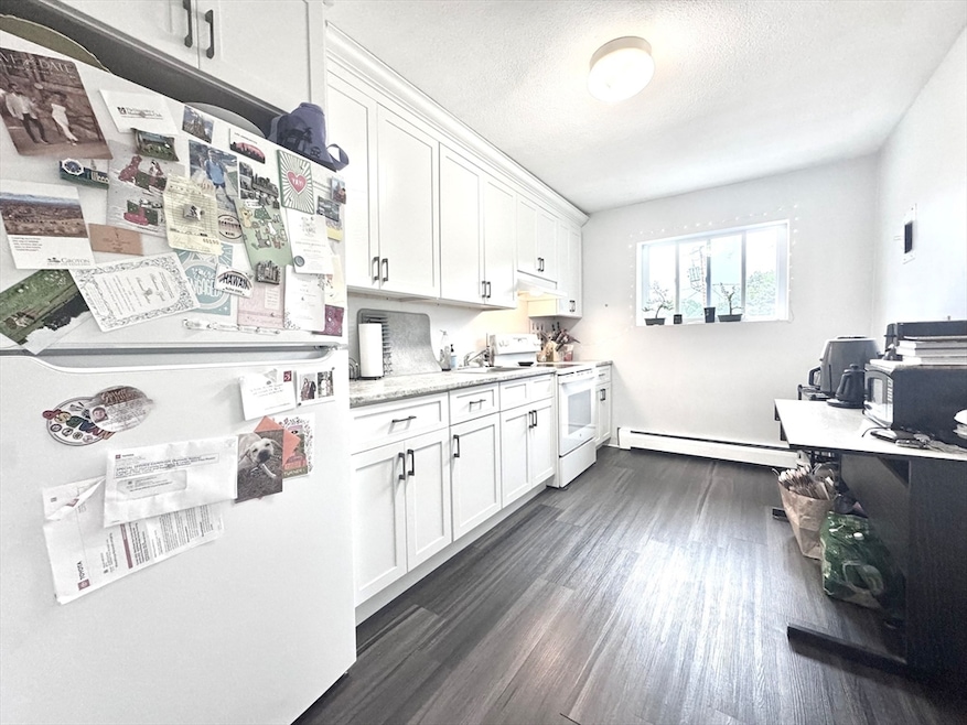 22 Westgate Rd unit 6, West Roxbury, MA 02132 - photo 1