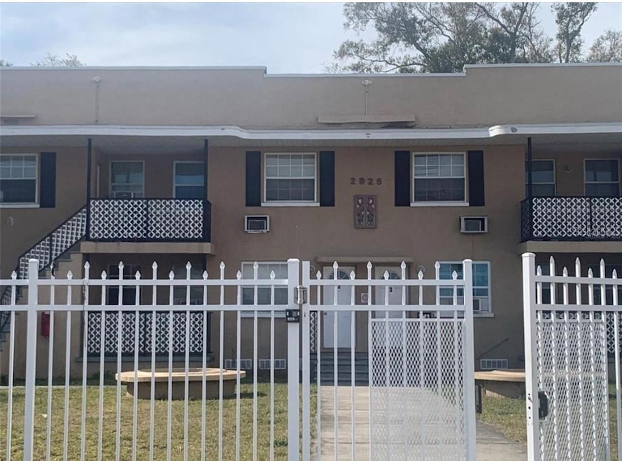 2025 7th St S unit 6, Saint Petersburg, FL 33705 - photo 1