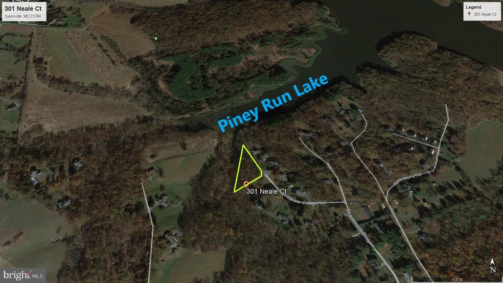 301 Neale Ct, Sykesville, MD 21784 - photo 1