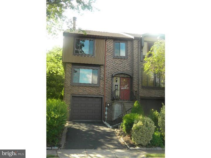 2185 E Village Rd, Southampton, PA 18966 - photo 1