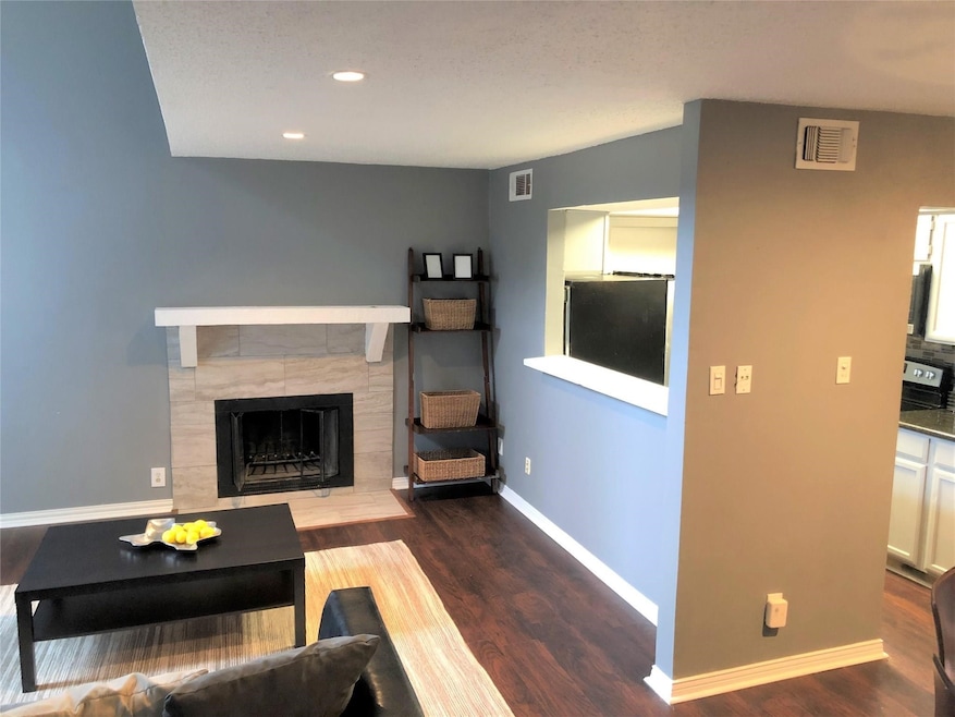 For Rent $1,900/month