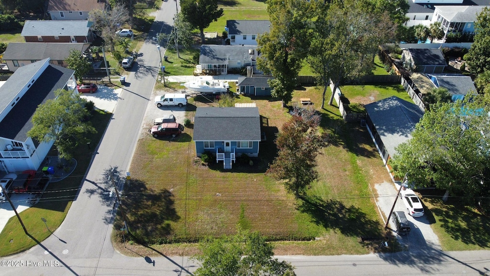 812 S 6th St, Carolina Beach, NC 28428 - photo 1