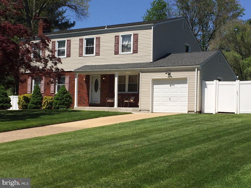 10 Hickory Hill Dr, Ewing, NJ 08618 - photo 1