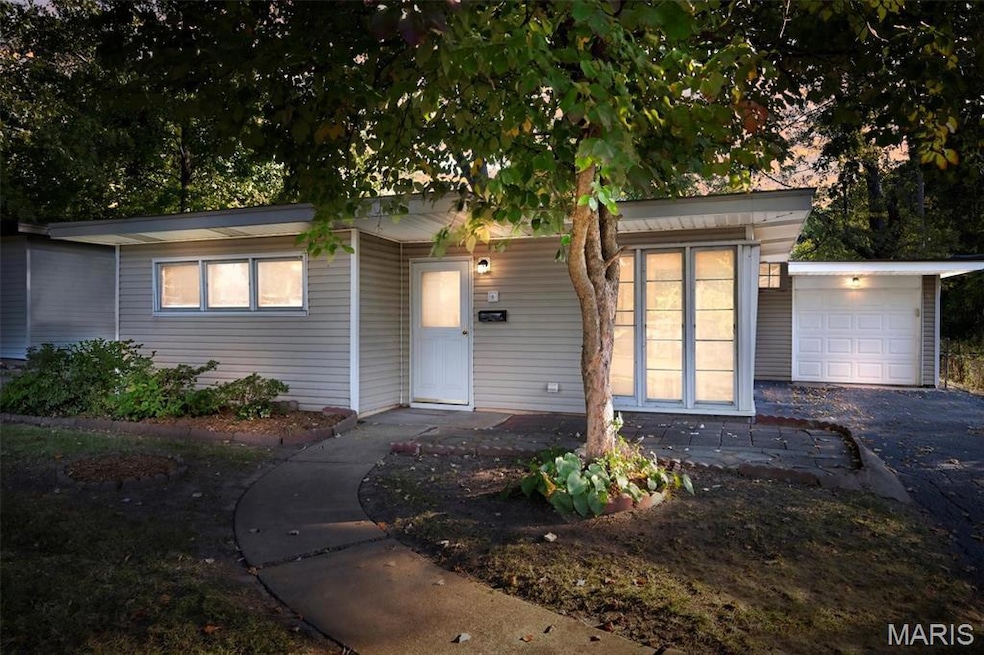 Pending $109,900 • Co-Listing Agent