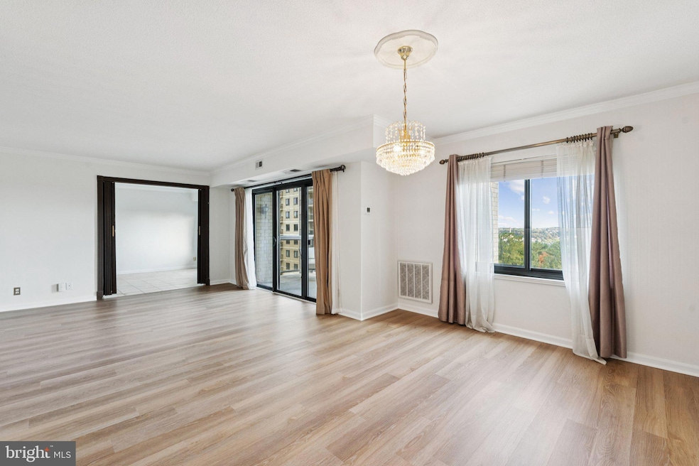 Watergate At Landmark unit 823, Alexandria, VA 22304 - photo 1