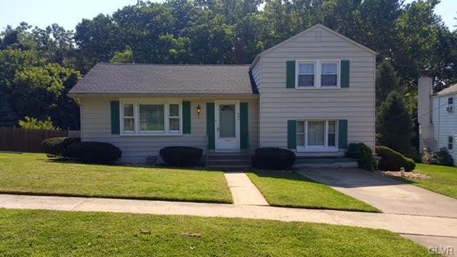 606 Jordan Cir, Whitehall, PA 18052 - photo 1