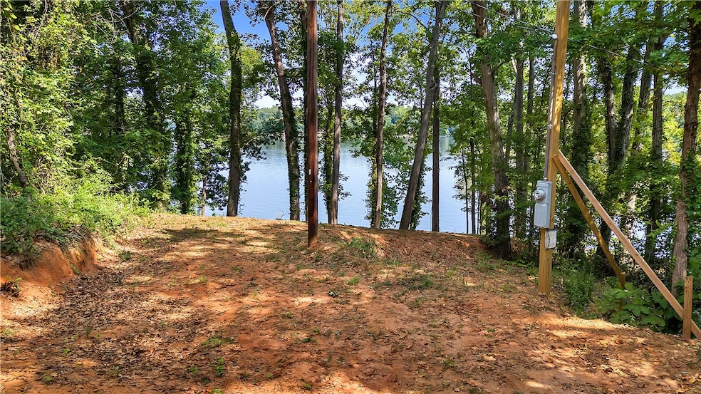 1907 Broadway Lake Rd, Anderson, SC 29621 - photo 1