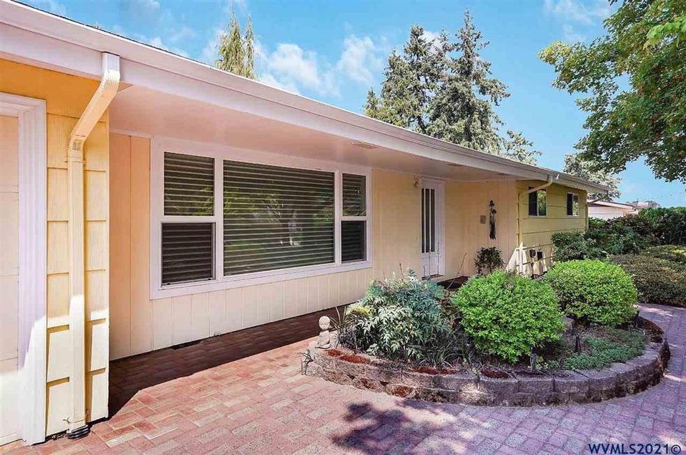 175 Oak Villa Rd, Dallas, OR 97338 - photo 1