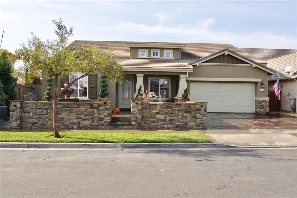 534 Clydesdale Ct, Oakdale, CA 95361 - photo 1