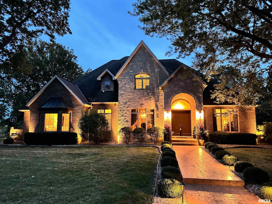 Sold $920,000