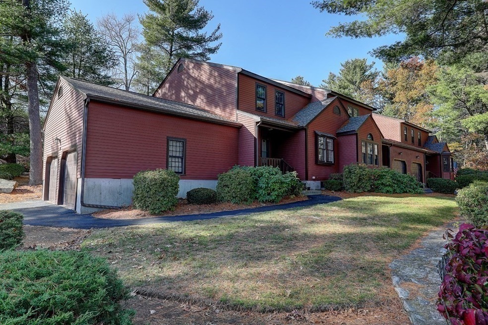 2 Hawthorne Village unit A, Franklin, MA 02038 - photo 1