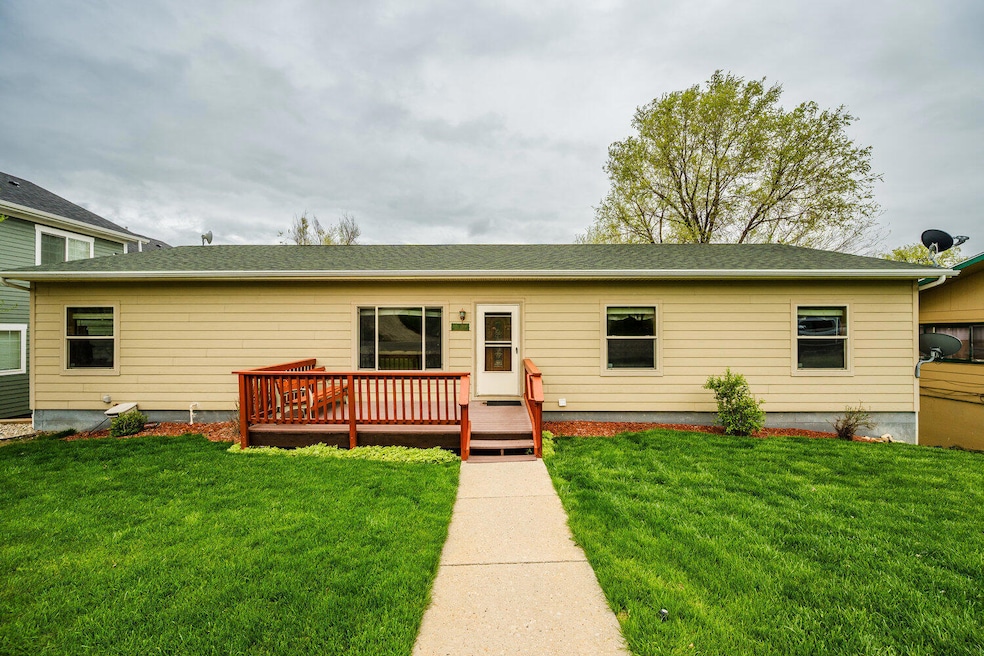 1037 Main St