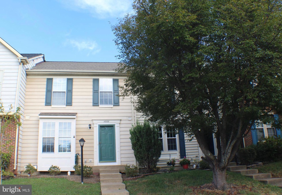 16938 Monmouth Ct, Dumfries, VA 22026 - photo 1