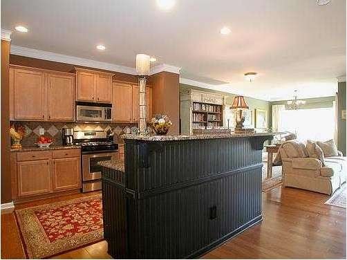 Exterior Front. Your Dream Kitchen!  Oversized Gra