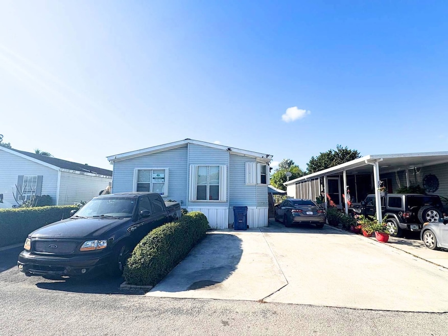 34530 SW 188th Ave unit 300, Homestead, FL 33034 - photo 1