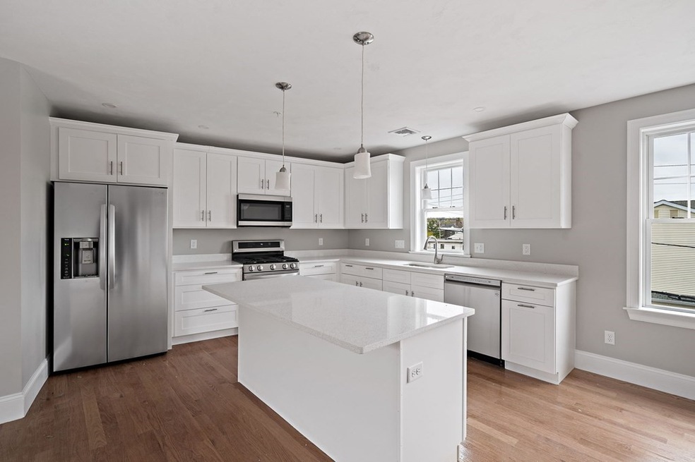 229 Centre St unit 4, Quincy, MA 02169 - photo 1