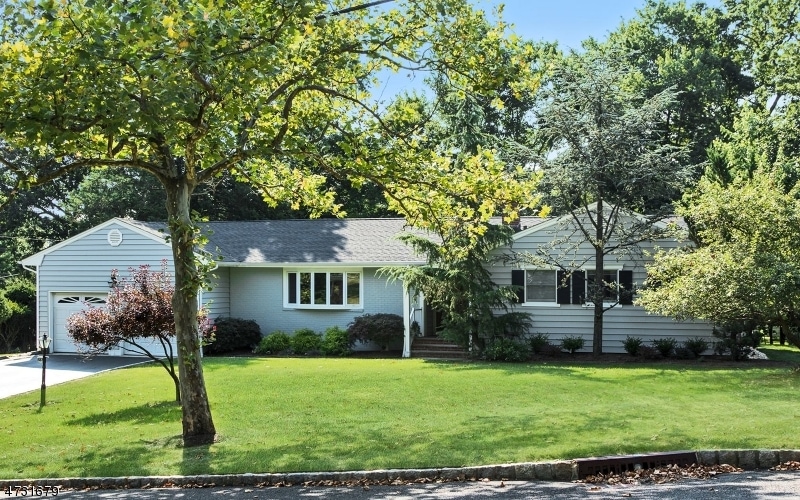 1587 Rising Way, Mountainside, NJ 07092 - photo 1