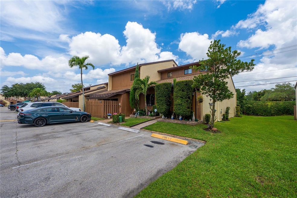 4161 S Pine Island Rd unit 5, Davie, FL 33328 - photo 1