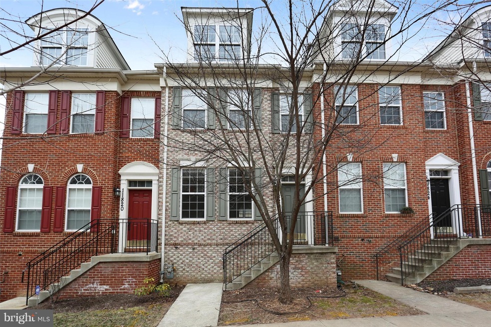 11822 Regents Park Dr, Germantown, MD 20876 - photo 1