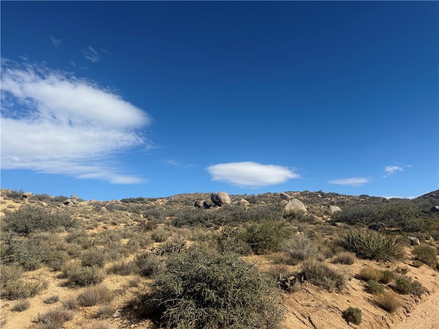 000 E Bogles Ranch Rd, Kingman, AZ 86401 - photo 1