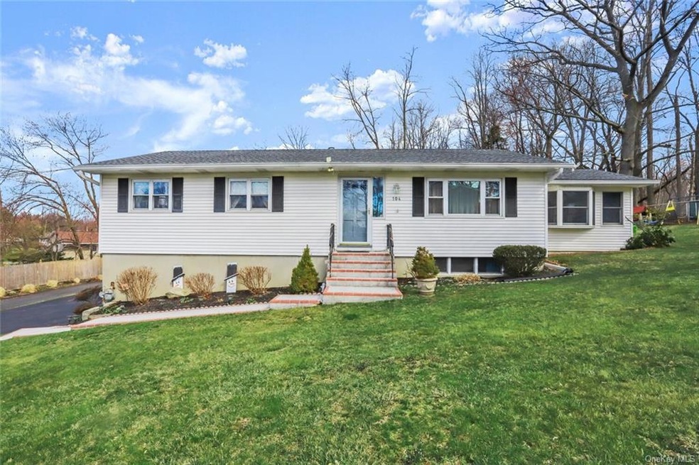 104 Ludvigh Rd, Bardonia, NY 10954 - photo 1