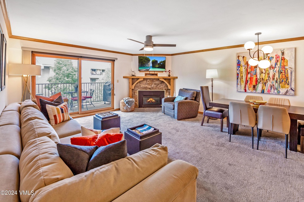 Avon Lake Villas B3 _003