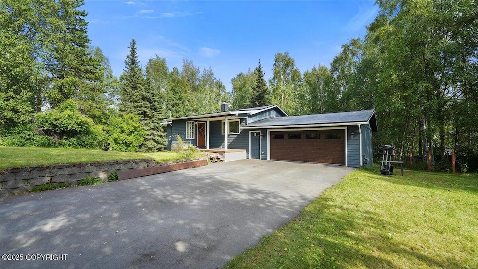 4509 Grumman St, Anchorage, AK 99507 - photo 1