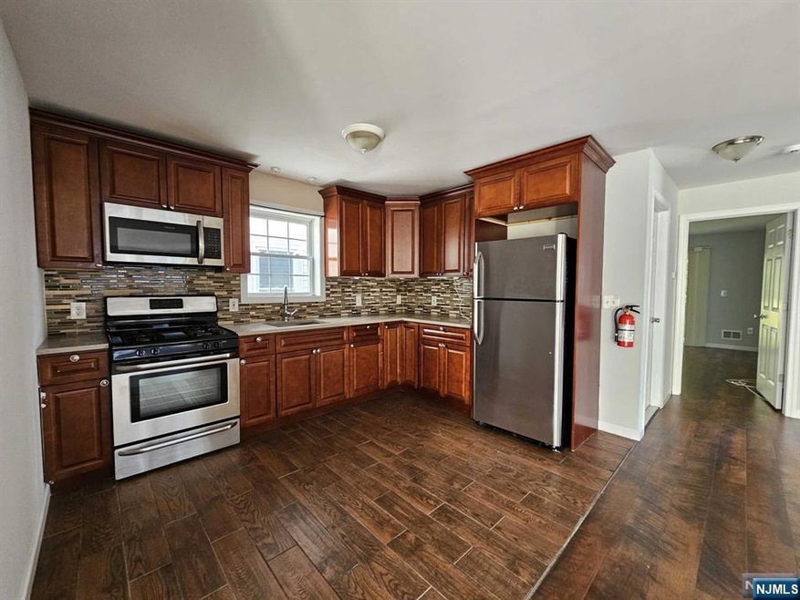 66 Garret St unit 2, Cedar Grove, NJ 07009 - photo 1